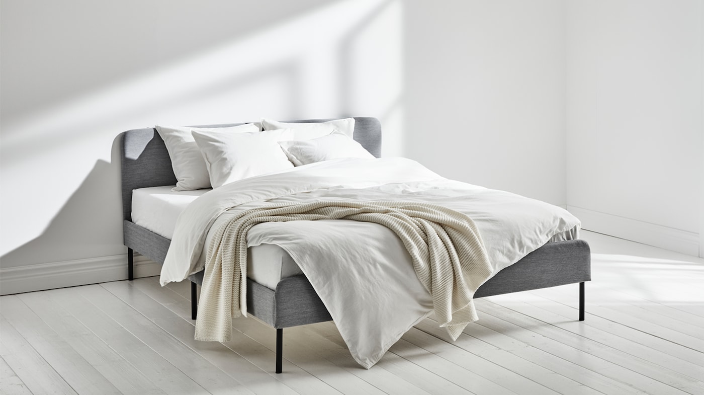 Le lit parfait : découvrez ce lit double Ikea pas cher qui peut contenir deux personnes en toute sécurité !