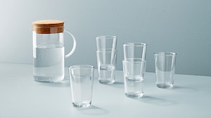 玻璃器皿和水壶